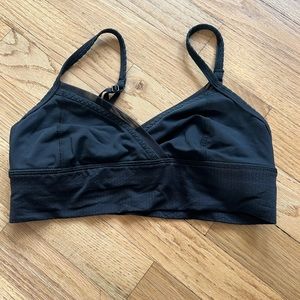 Lululemon ujjayi size 4 black